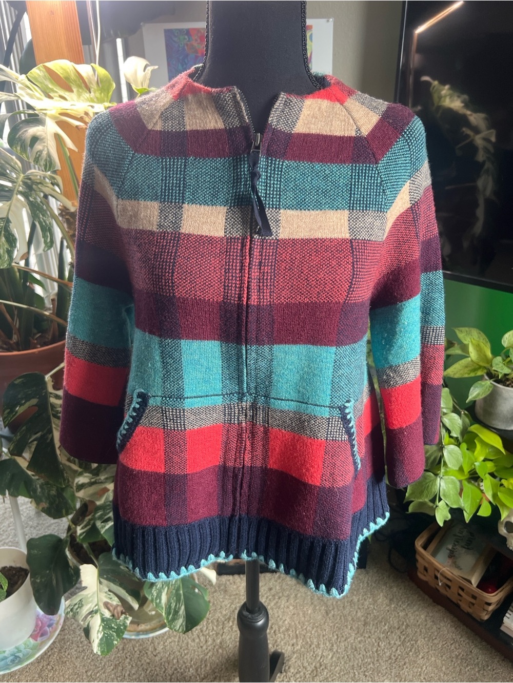 Plaid Zip-Front Women's Sweater Jacket - Multicolor